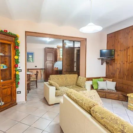 Casa Maja By Interhome Tatil Evi Roccascalegna